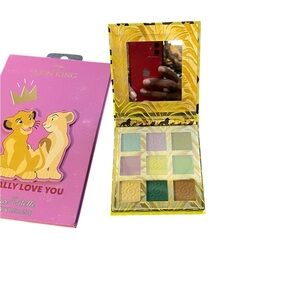 Lion King Eyeshadow Palette with Mirror host pick